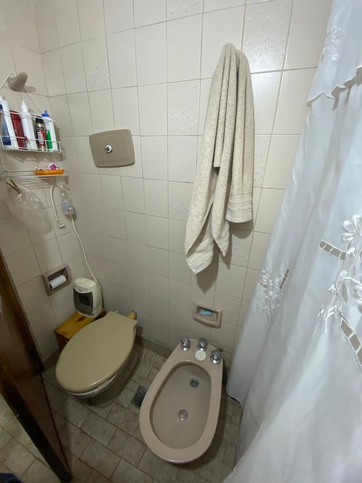 Casa con Departamento en Venta