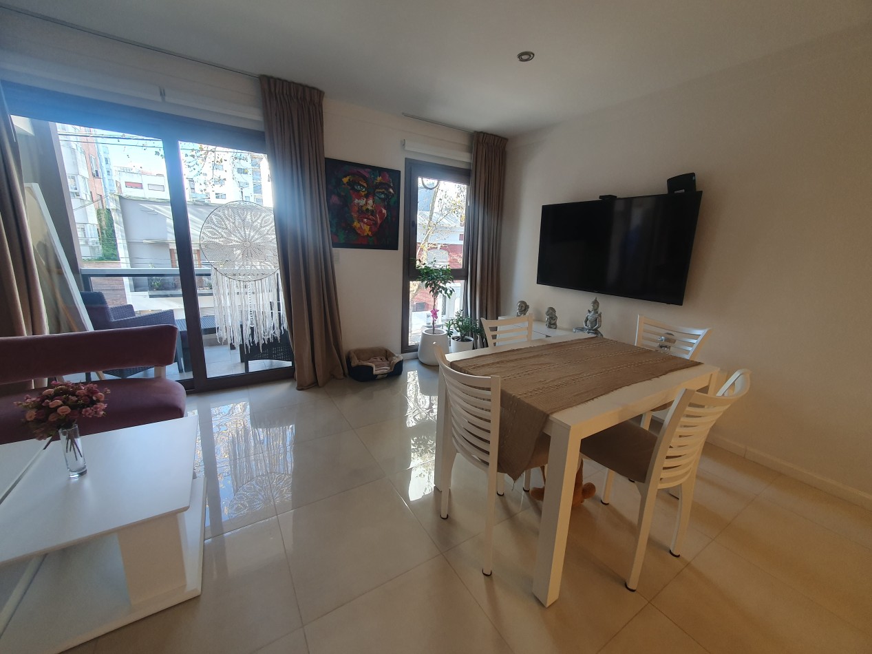 Hermoso Semipiso de 3 ambientes con cochera en Plaza Mitre  