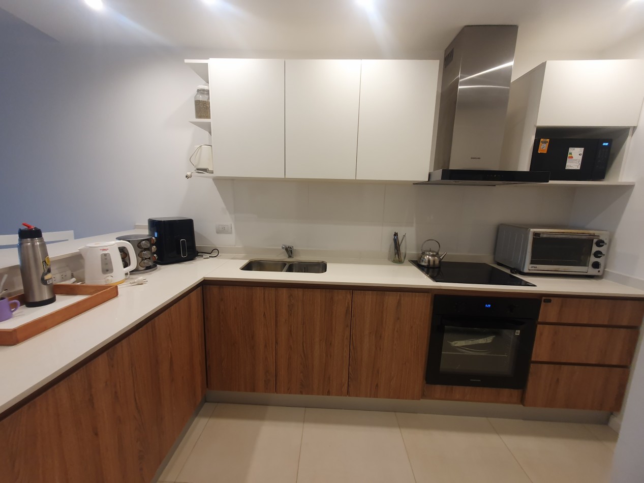 Hermoso Semipiso de 3 ambientes con cochera en Plaza Mitre  