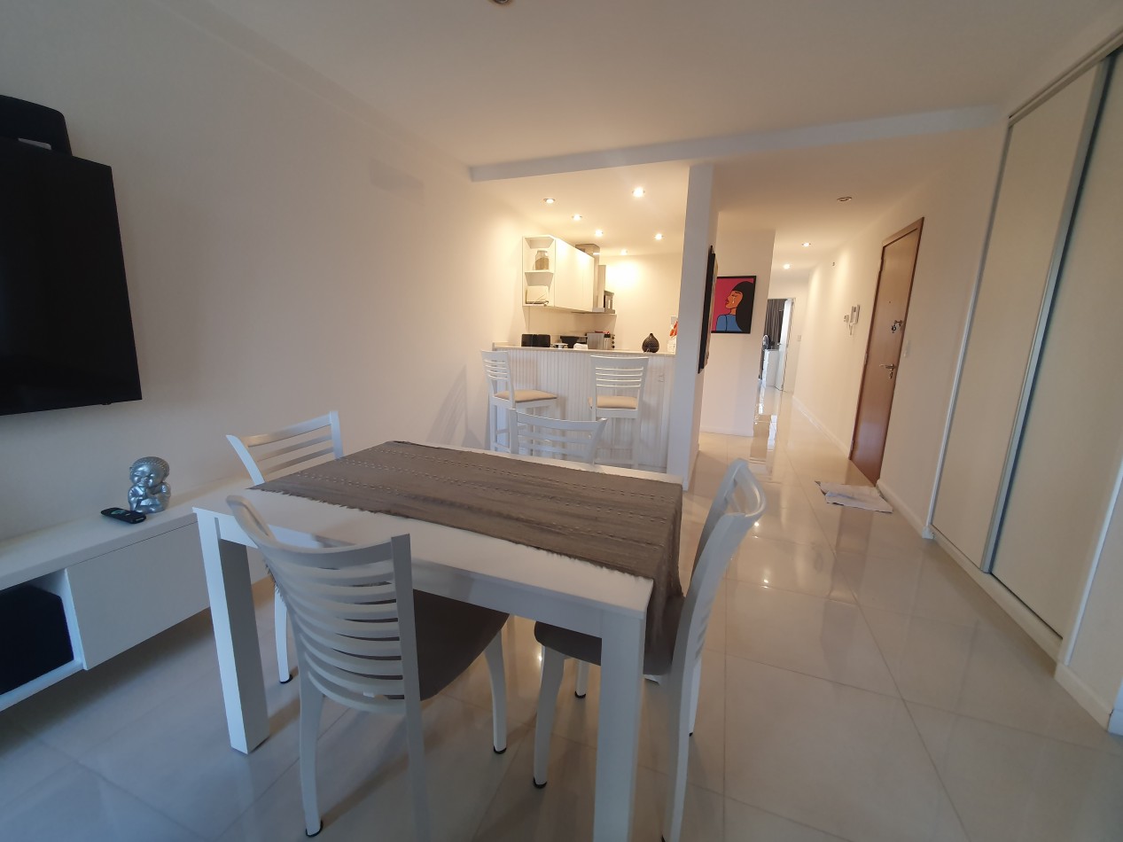 Hermoso Semipiso de 3 ambientes con cochera en Plaza Mitre  