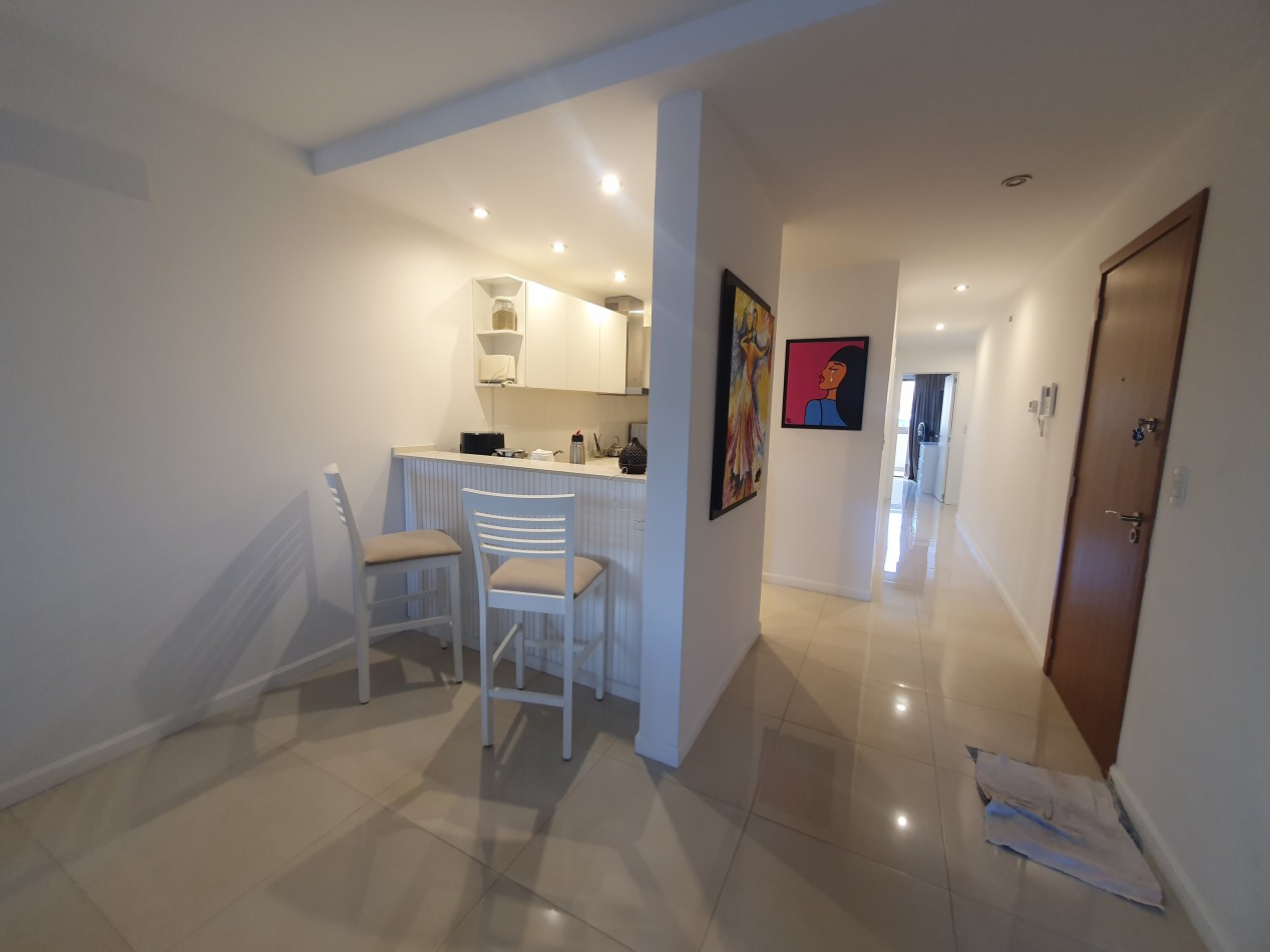 Hermoso Semipiso de 3 ambientes con cochera en Plaza Mitre  