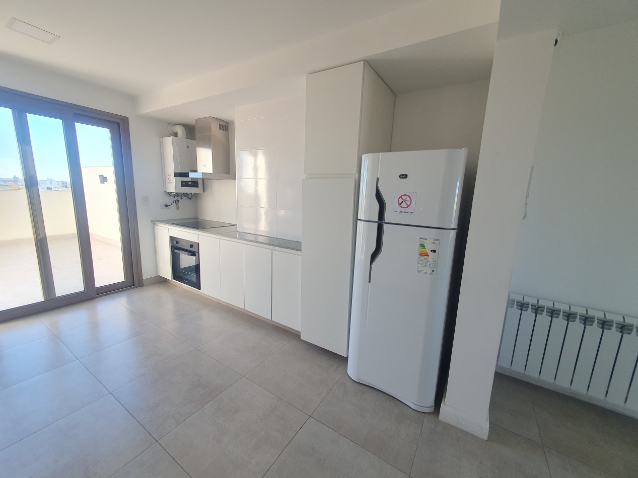 Hermoso Semipiso de 3 ambientes con cochera en Plaza Mitre  