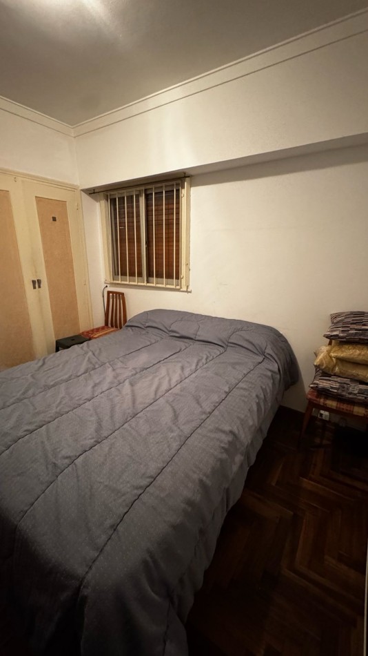 Departamento 2 ambientes con patio Tucuman y Colon