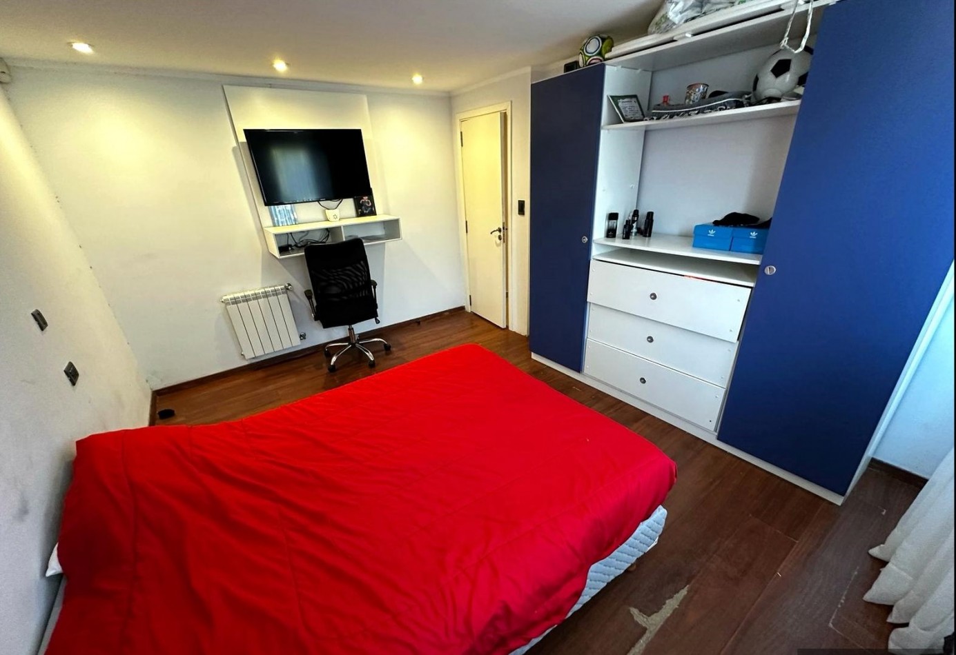 Casa de 5 ambientes con pileta en Acantilados