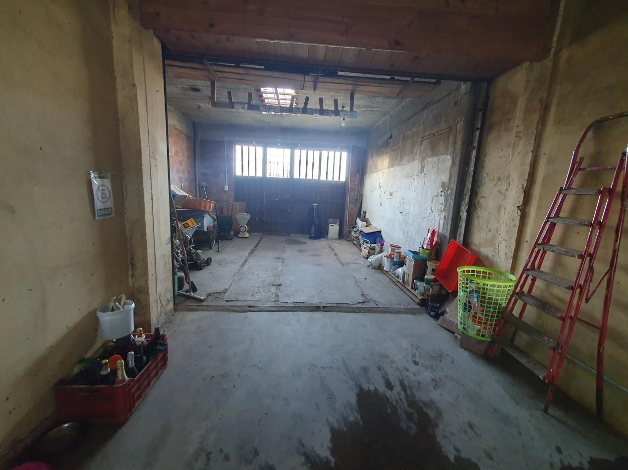 Casa de 3 ambientes con garage y quincho   Z/ Barrio San Martin 