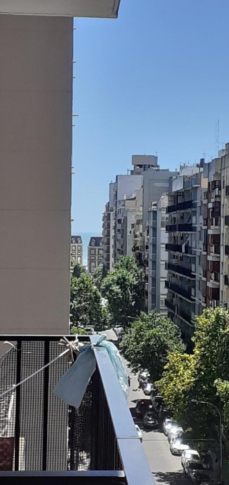 Departamento de 1 ambiente a la calle