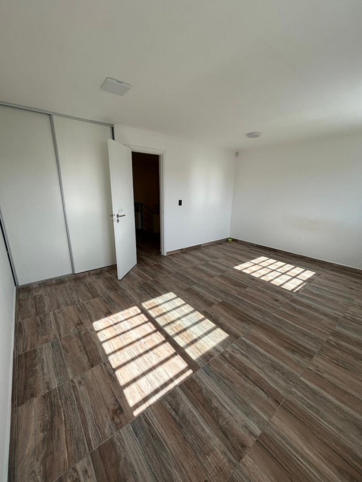 RESERVADO    Alquiler Duplex de 3 ambientes  al frente   Z / Faro