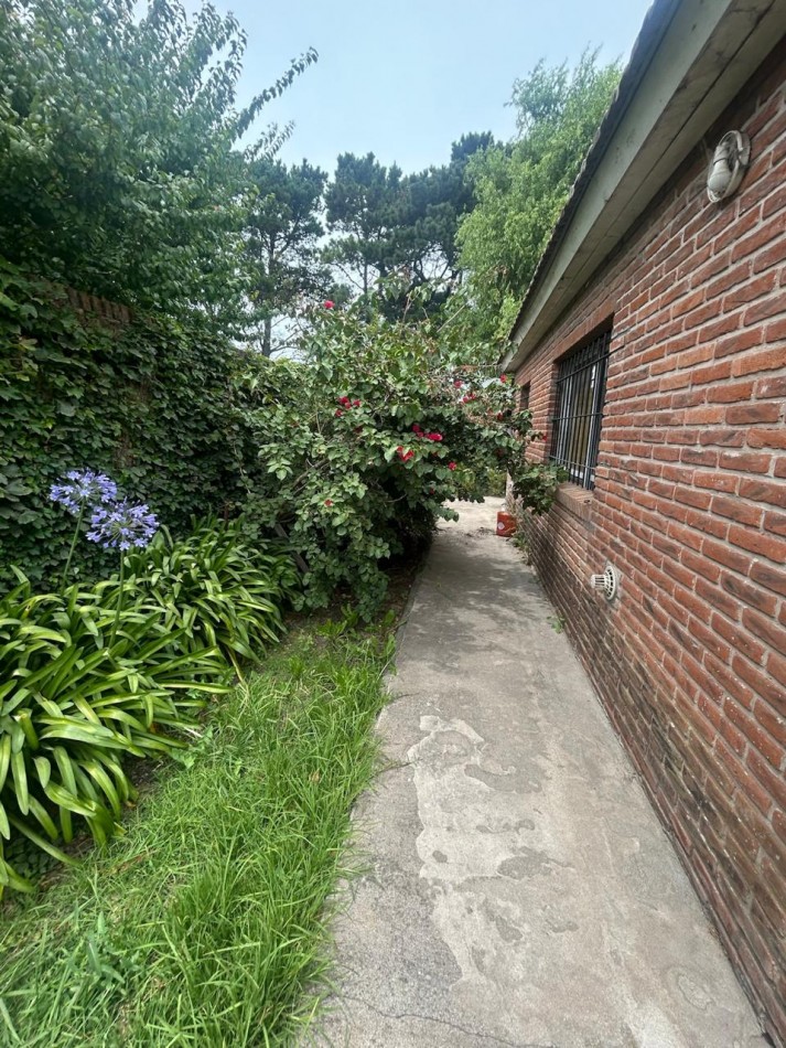 ALQUILER 24 MESES Casa de 4 ambientes en Barrio Lomas del Golf 