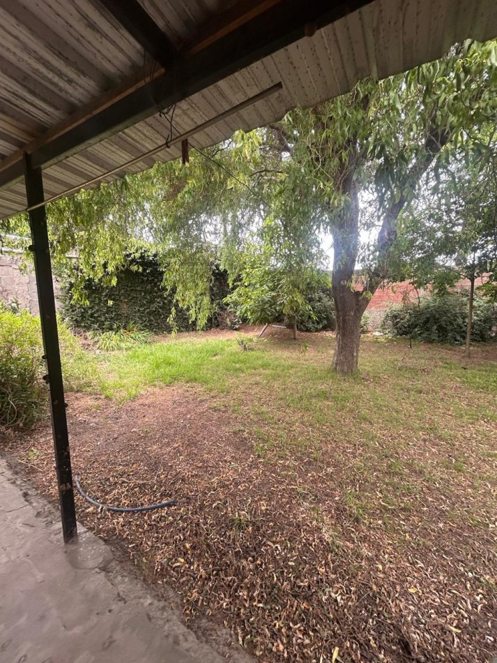 ALQUILER 24 MESES Casa de 4 ambientes en Barrio Lomas del Golf 