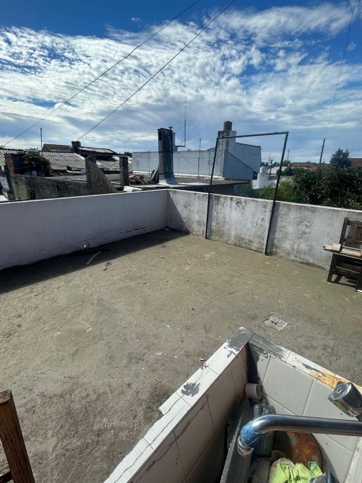 PH 2 AMBIENTES EN PLANTA ALTA 