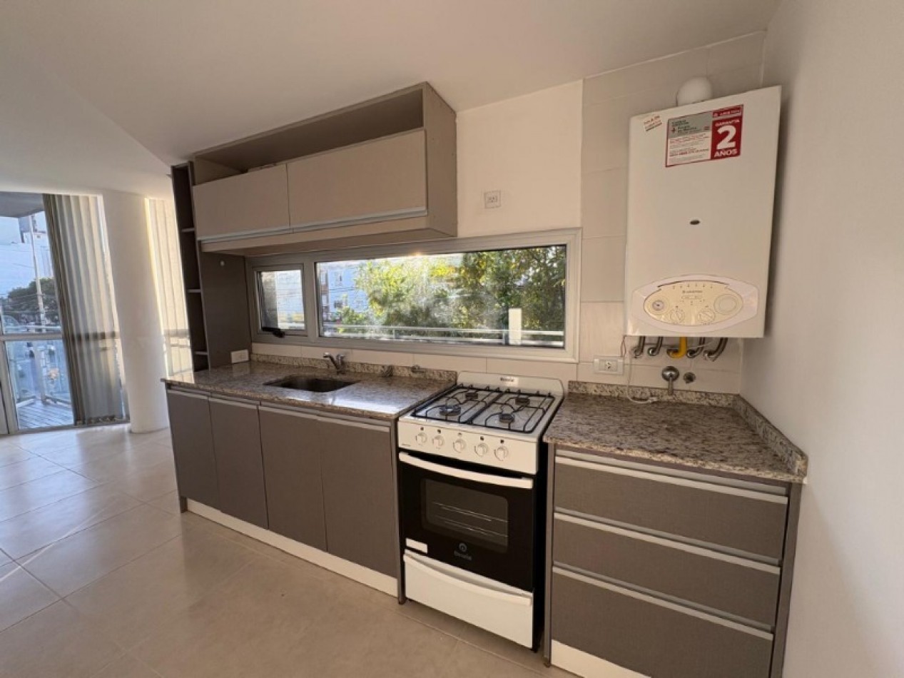 SEMIPISO 2 AMBIENTES 24 MESES - MACROCENTRO