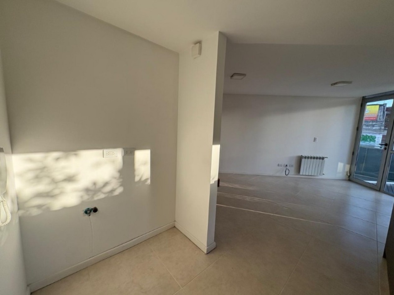 SEMIPISO 2 AMBIENTES 24 MESES - MACROCENTRO