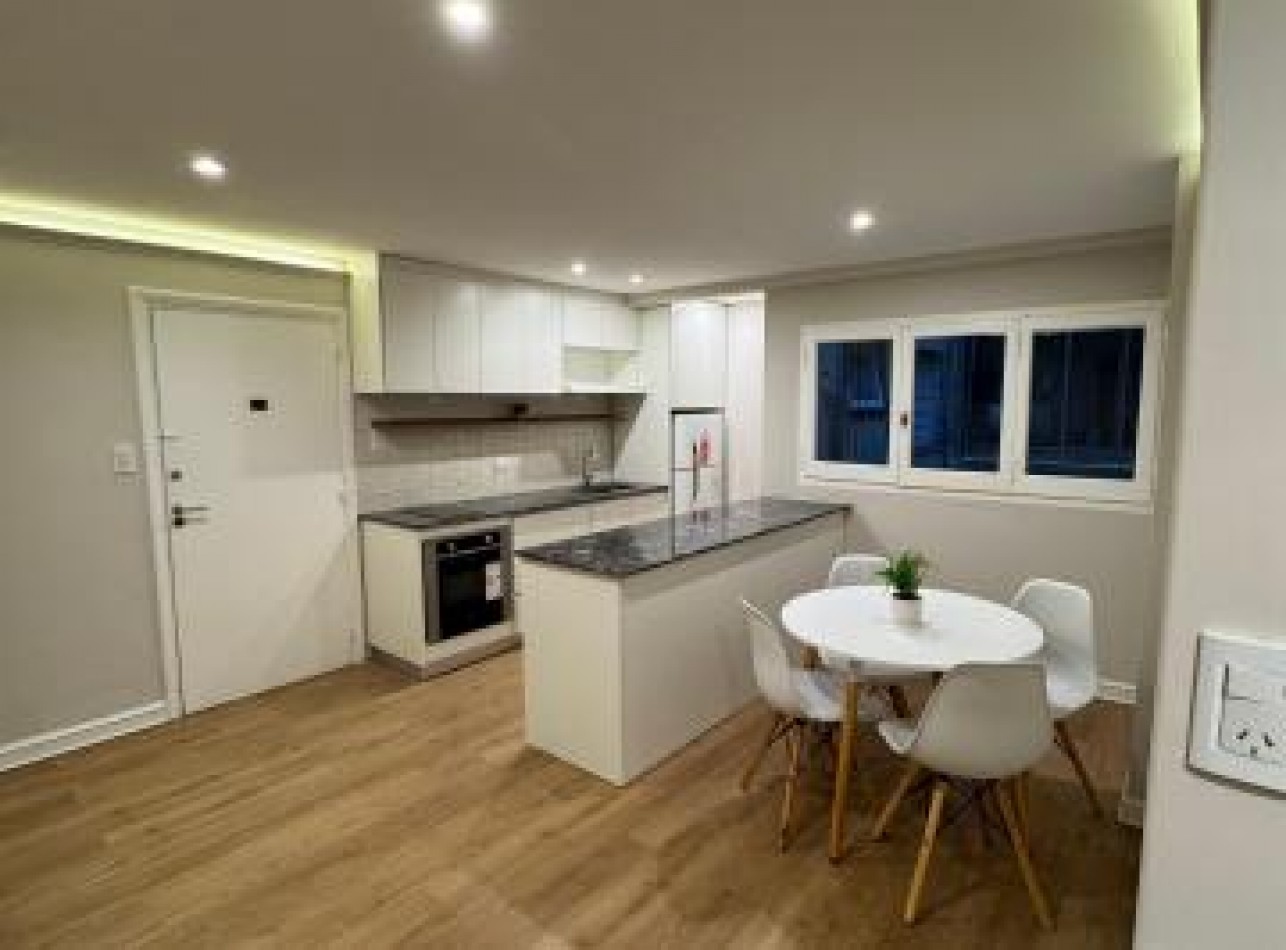 VENTA 2 AMBIENTES IMPECABLE  COLON Y ARENALES 