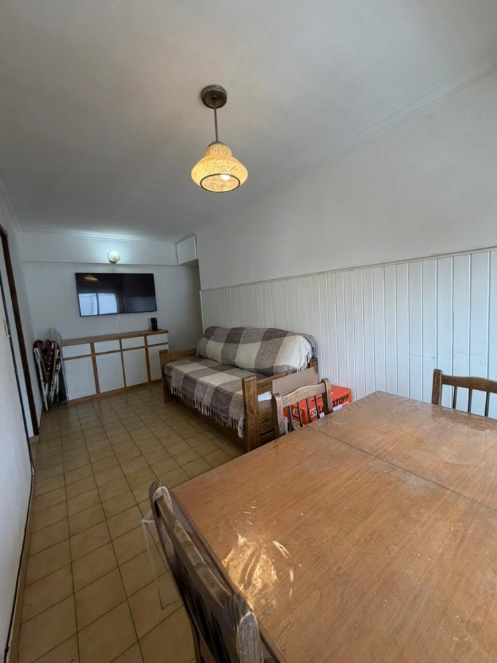 VENTA DEPARTAMENTO 3 AMBIENTES - RIVADAVIA Y JUJUY.
