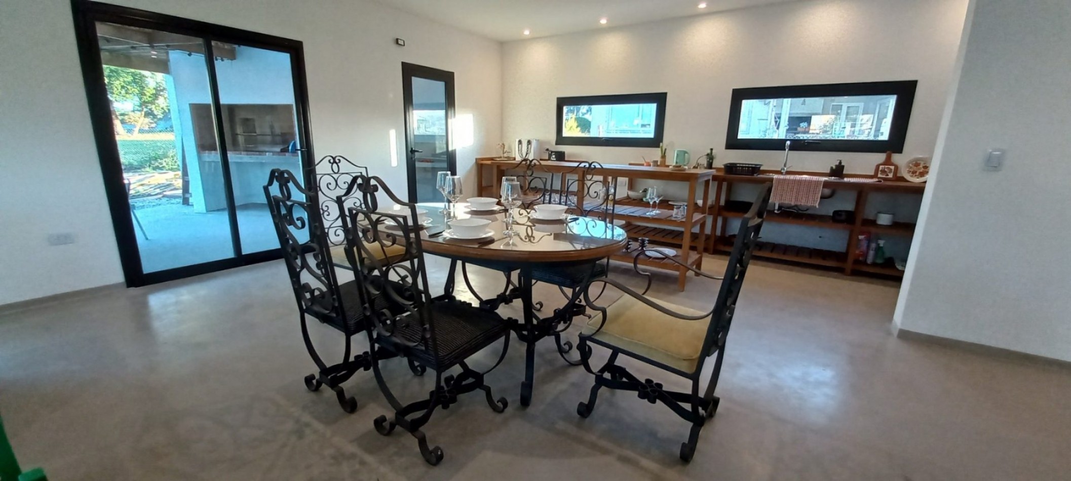 VENTA - CASA 3 AMBIENTES CON DEPENDENCIA EN BARRIO CERRADO SAN BENITO