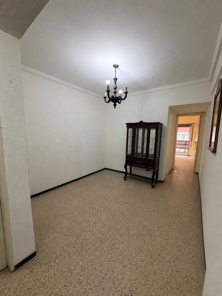ALQUILER - DEPARTAMENTO 2 AMBIENTES CON BALCON 