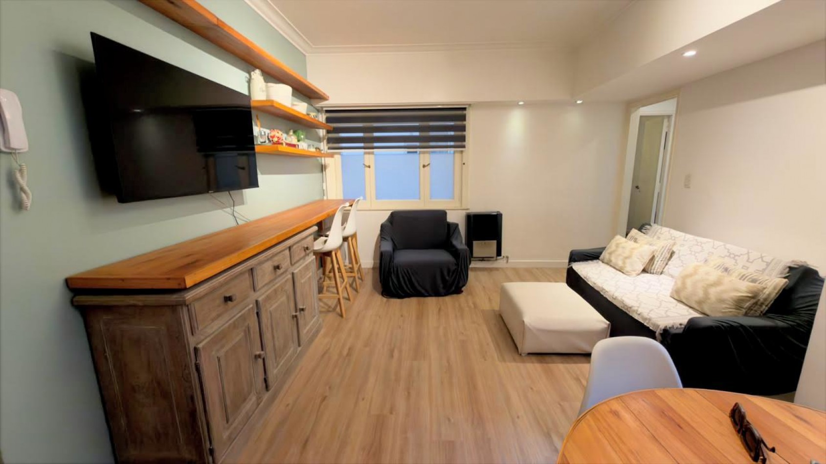 Departamento de 2 ambientes con patio - Totalmente modernizado - Playa Grande