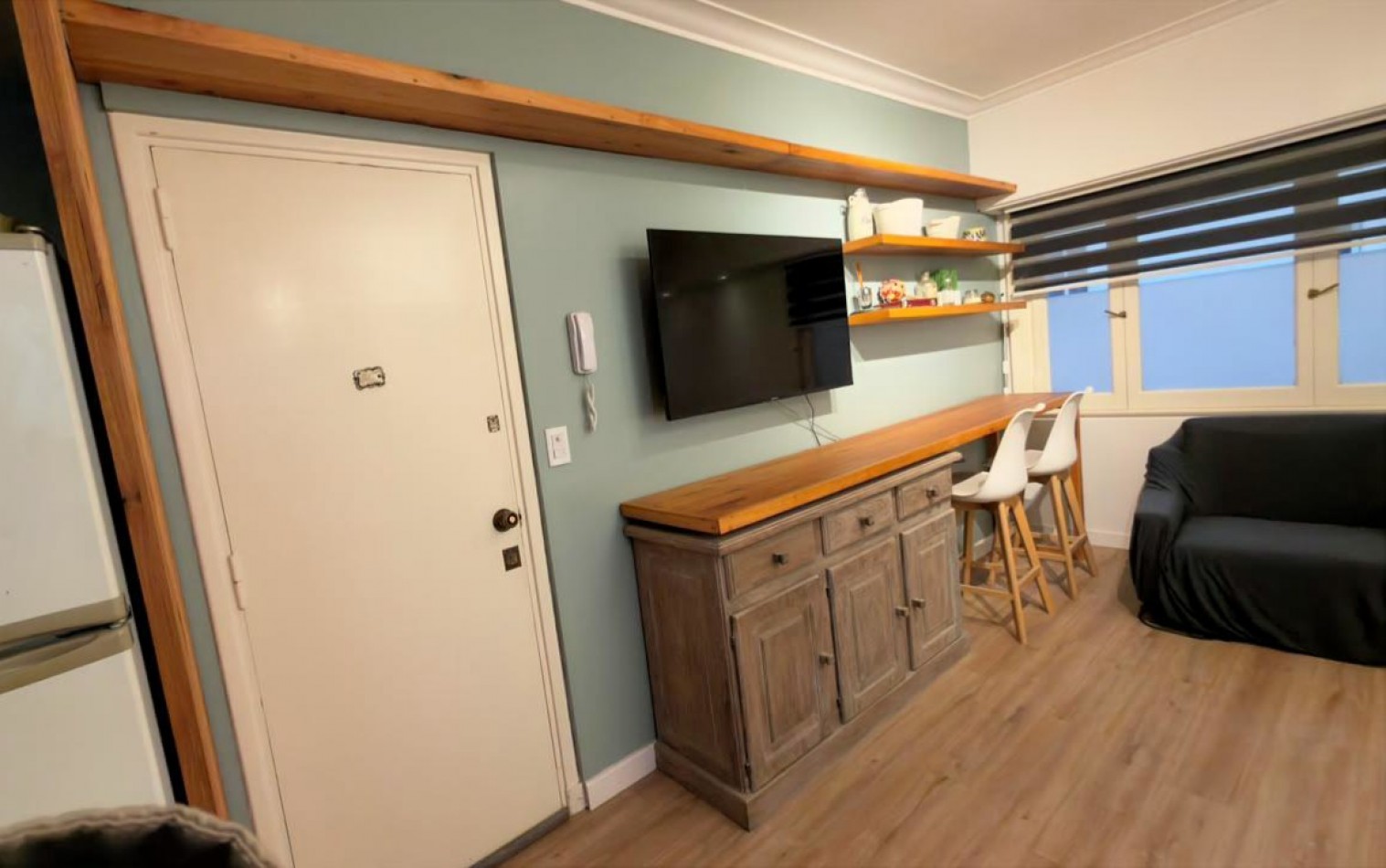 Departamento de 2 ambientes con patio - Totalmente modernizado - Playa Grande