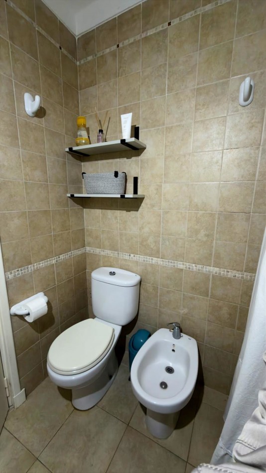 Departamento de 2 ambientes con patio - Totalmente modernizado - Playa Grande