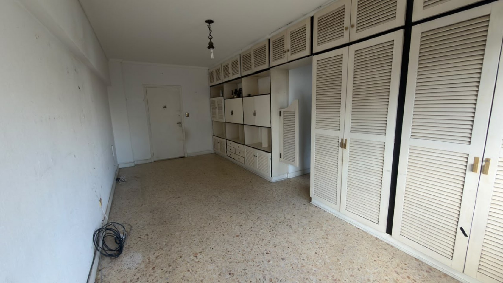  Oportunidad! 2 ambientes a la calle con cochera 