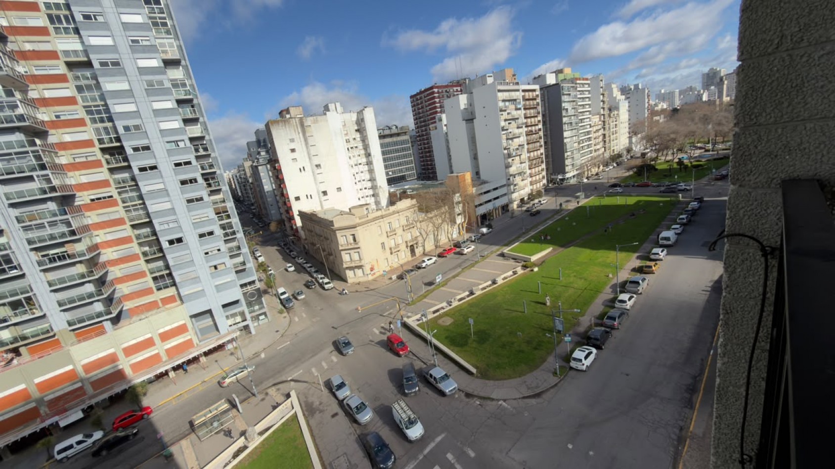  Oportunidad! 2 ambientes a la calle con cochera 