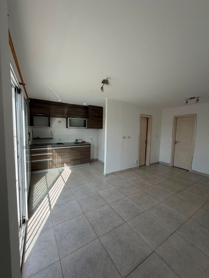 DEPARTAMENTO 2 AMBIENTES CON BALCON - ZONA PUNTA MOGOTES