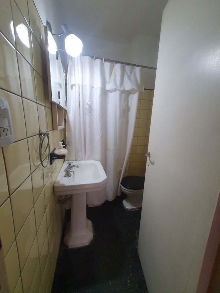 DEPARTAMENTO DE 1 AMBIENTE DIVIDIDO AL FRENTE