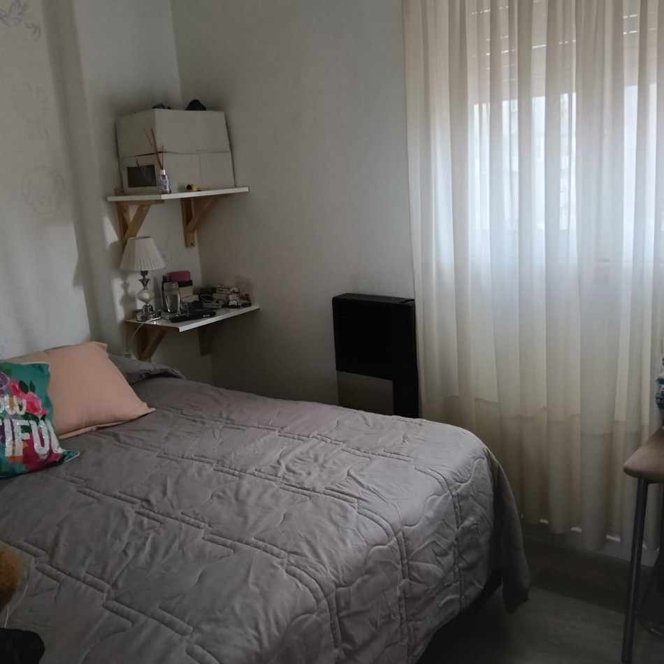 PH 4 AMBIENTES EN VENTA - ZONA LA PERLA