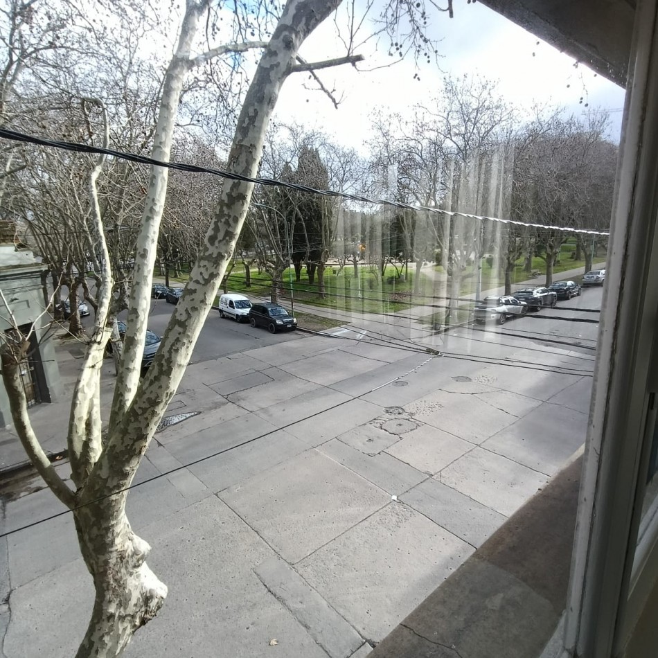 PH 4 AMBIENTES EN VENTA - ZONA LA PERLA