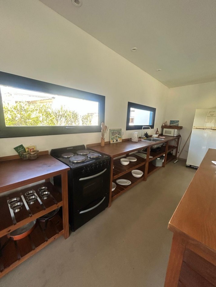 VENTA - CASA 4 AMBIENTES CON DEPENDENCIA EN BARRIO CERRADO SAN BENITO