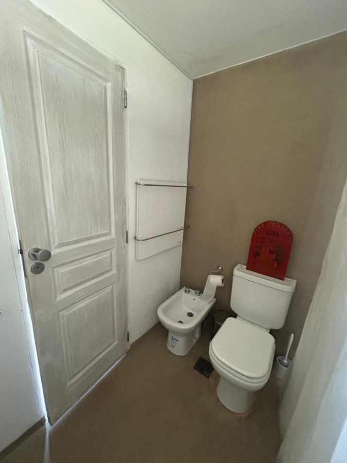 VENTA - CASA 4 AMBIENTES CON DEPENDENCIA EN BARRIO CERRADO SAN BENITO