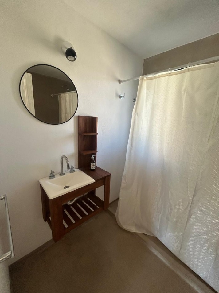 VENTA - CASA 4 AMBIENTES CON DEPENDENCIA EN BARRIO CERRADO SAN BENITO