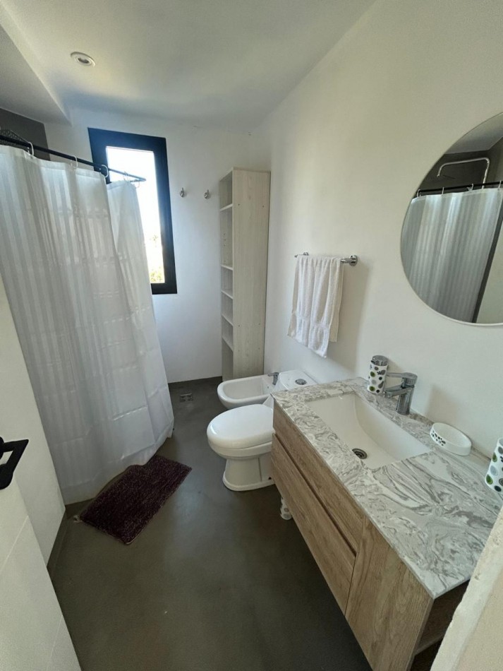 VENTA - CASA 5 AMBIENTES EN BARRIO CERRADO SAN BENITO 