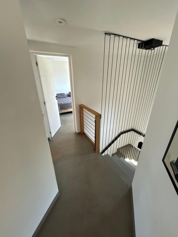 VENTA - CASA 5 AMBIENTES EN BARRIO CERRADO SAN BENITO 