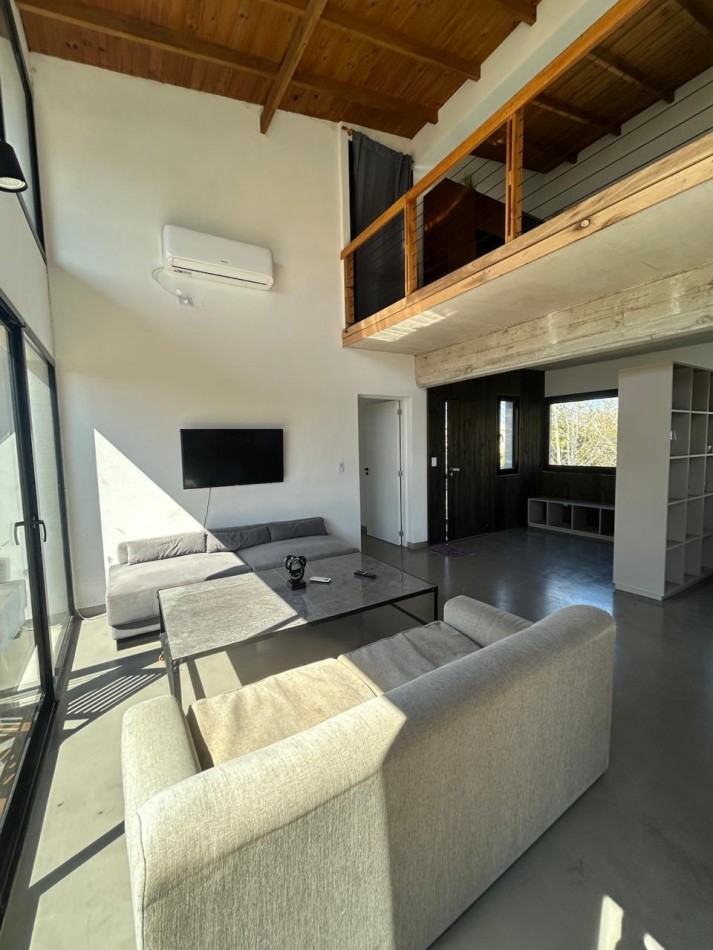 VENTA - CASA 5 AMBIENTES EN BARRIO CERRADO SAN BENITO 