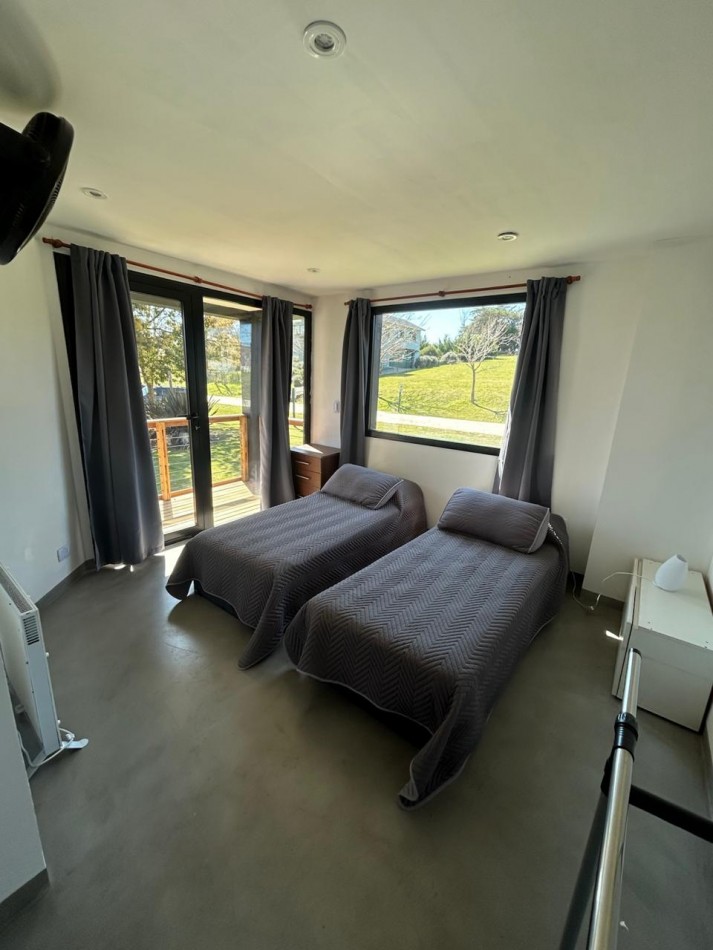 VENTA - CASA 5 AMBIENTES EN BARRIO CERRADO SAN BENITO 