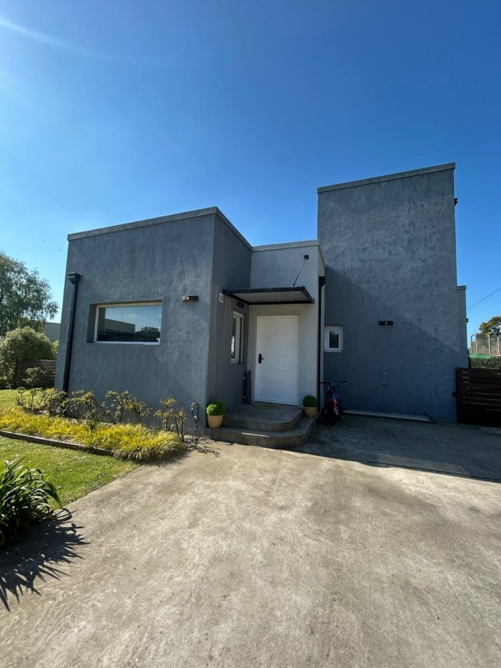 VENTA CASA 4 AMBIENTES - RUMENCO JOVEN 