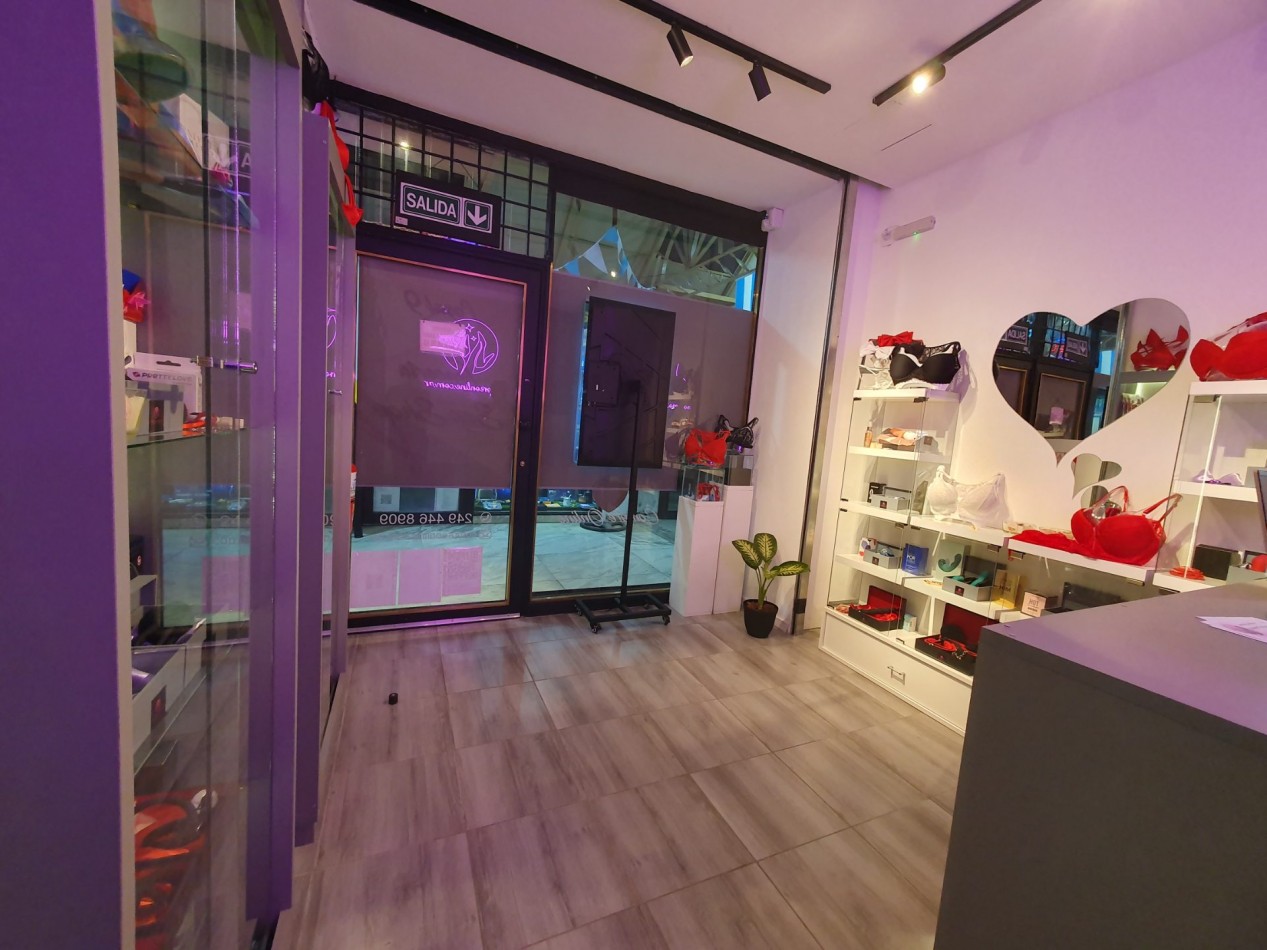 VENTA LOCAL EN GALERIA 
