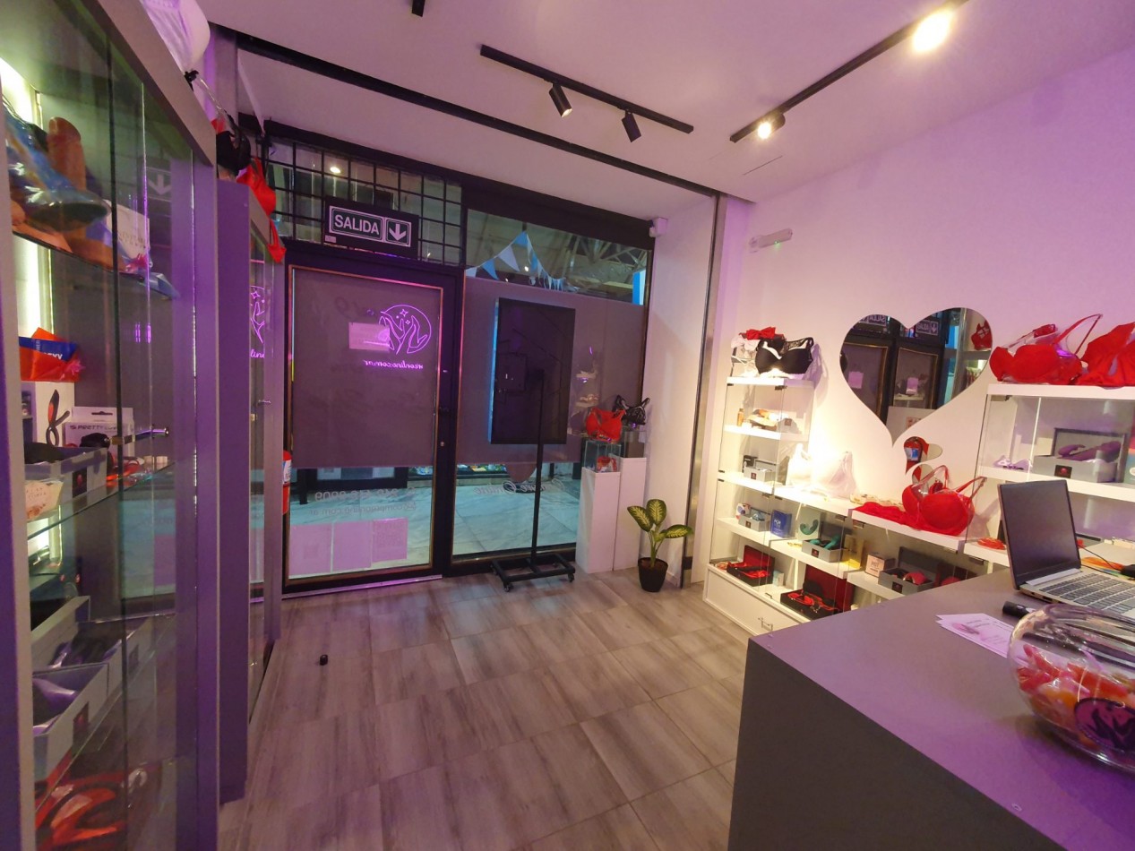 VENTA LOCAL EN GALERIA 