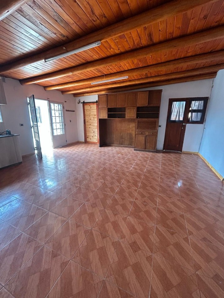Alquiler Casa en PH 3 ambientes con parrilla