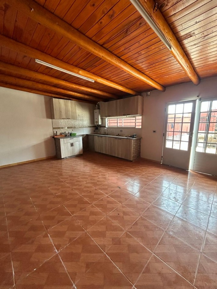 Alquiler Casa en PH 3 ambientes con parrilla