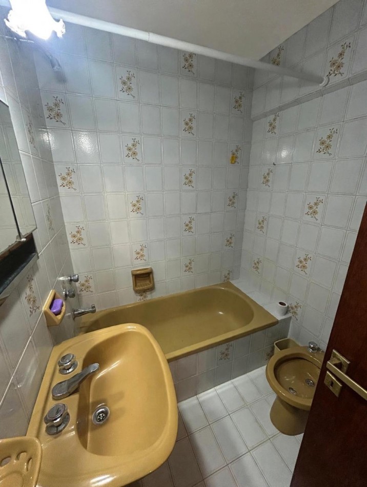 Departamento 2 ambientes con cochera