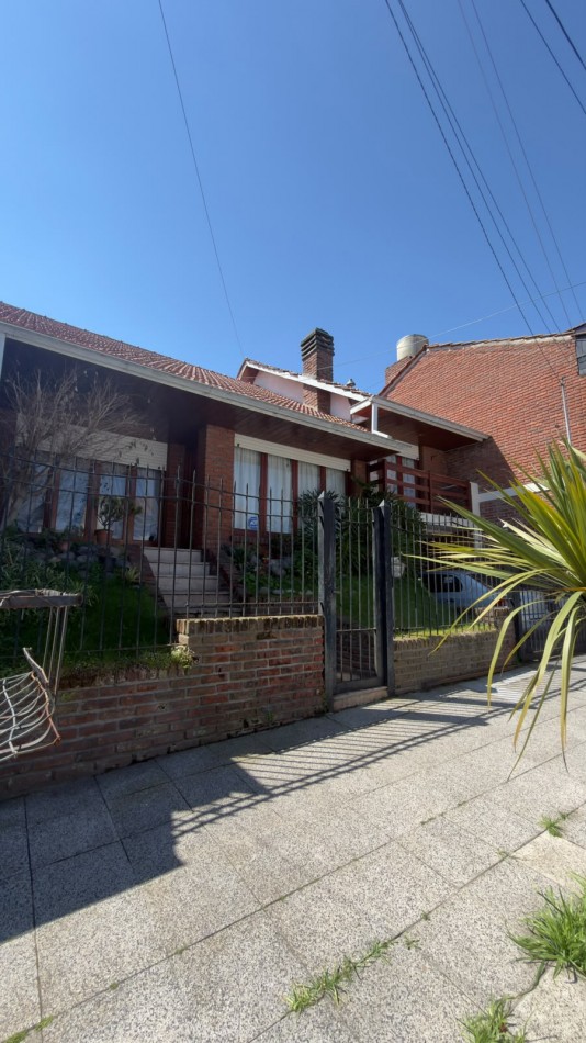 CHALET 4 AMBIENTES - APTO CREDITO BANCARIO - BARRIO SAN JOSE - MAR DEL PLATA