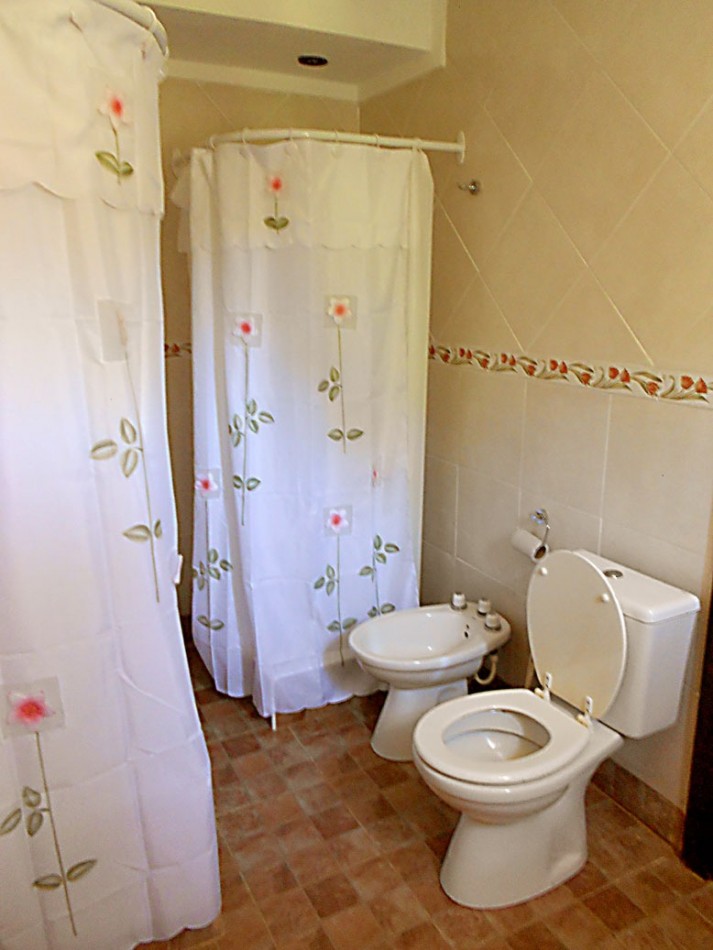CASA 5 AMBIENTES - VENTA MAR DE COBO