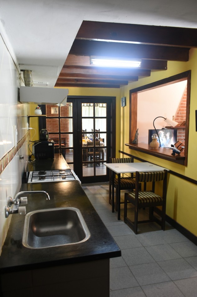 CASA 5 AMBIENTES - VENTA MAR DE COBO