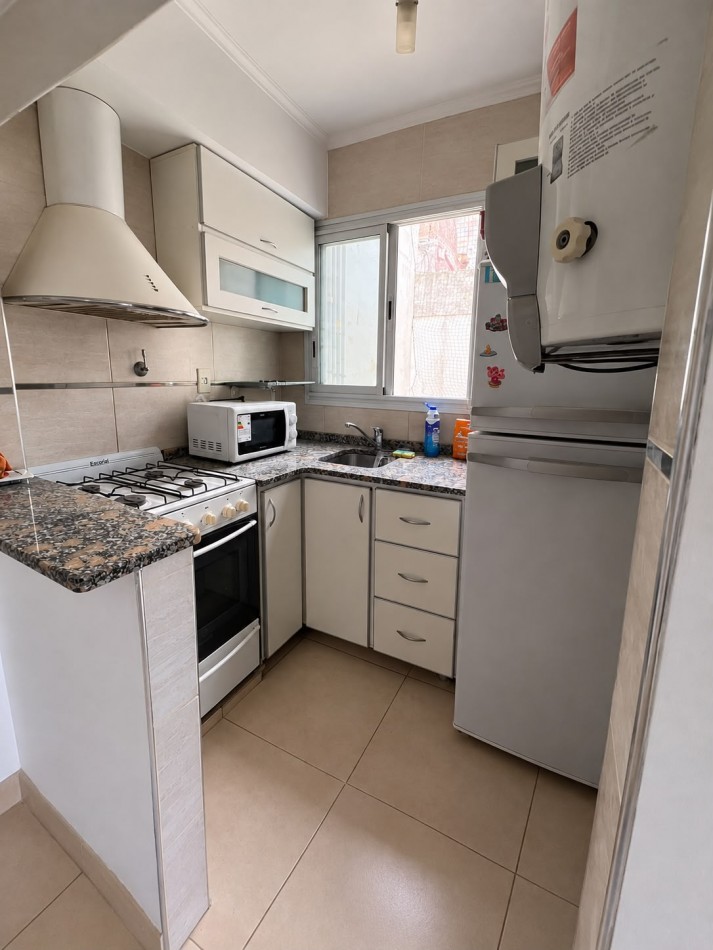 VENTA - DEPARTAMENTO DE 2 AMBIENTES CON VISTA AL MAR