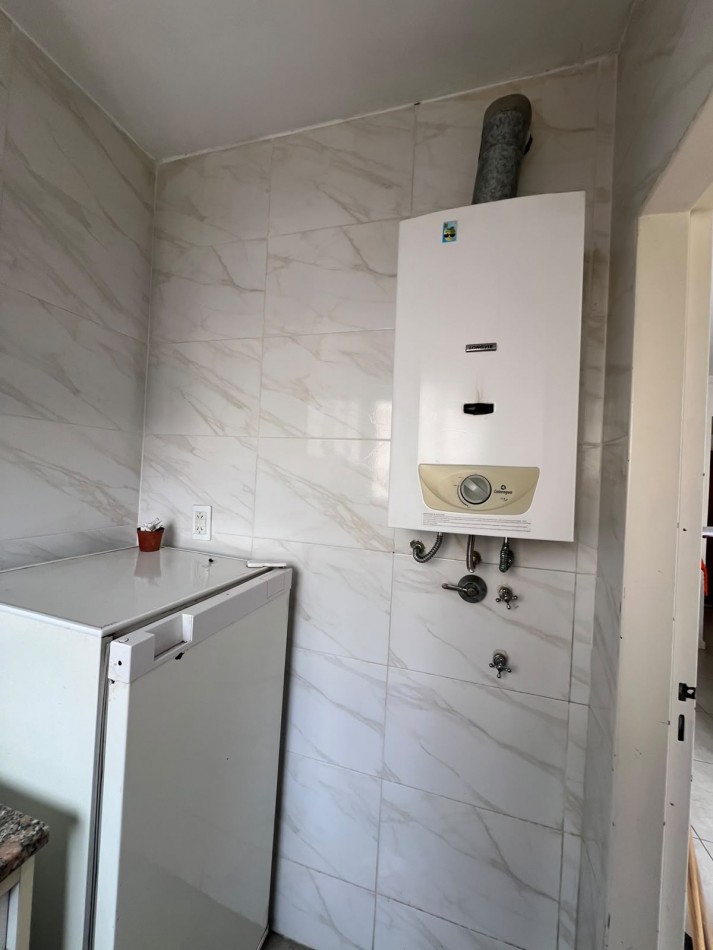 VENTA | DEPARTAMENTO DE 1 AMBIENTE Y MEDIO CON BALCON A LA CALLE