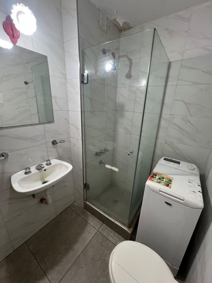 VENTA | DEPARTAMENTO DE 1 AMBIENTE Y MEDIO CON BALCON A LA CALLE
