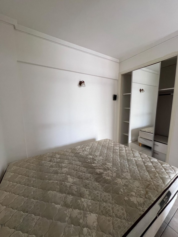 VENTA | DEPARTAMENTO DE 1 AMBIENTE Y MEDIO CON BALCON A LA CALLE