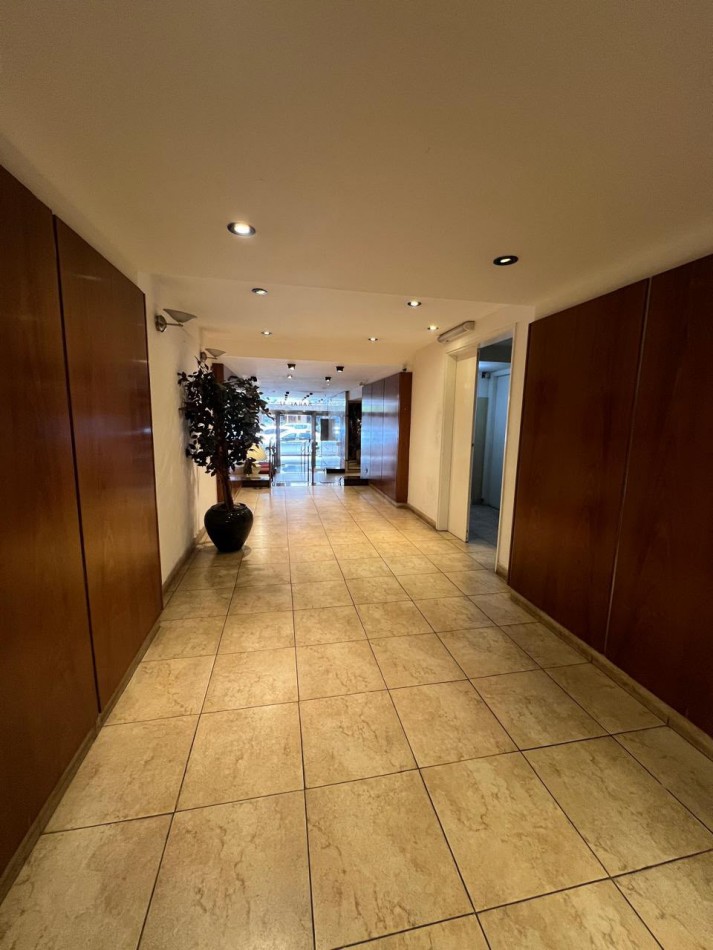 VENTA - DEPARTAMENTO 4 AMBIENTES CON TERRAZA